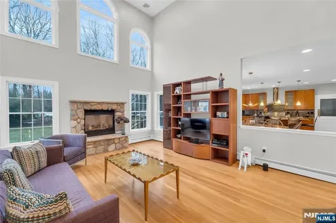 1 Sherwood Court Old Tappan NJ 07675