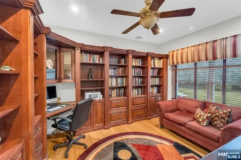 1 Sherwood Court Old Tappan NJ 07675