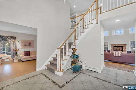 1 Sherwood Court Old Tappan NJ 07675