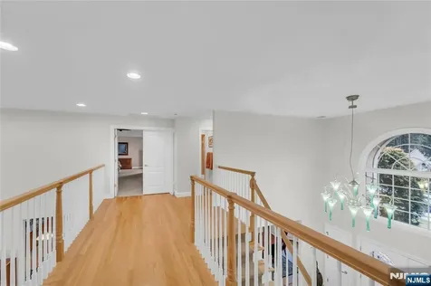 1 Sherwood Court Old Tappan NJ 07675