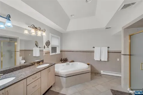 1 Sherwood Court Old Tappan NJ 07675