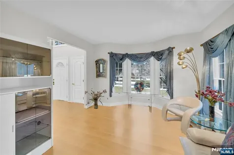 1 Sherwood Court Old Tappan NJ 07675