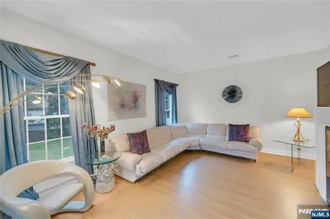 1 Sherwood Court Old Tappan NJ 07675