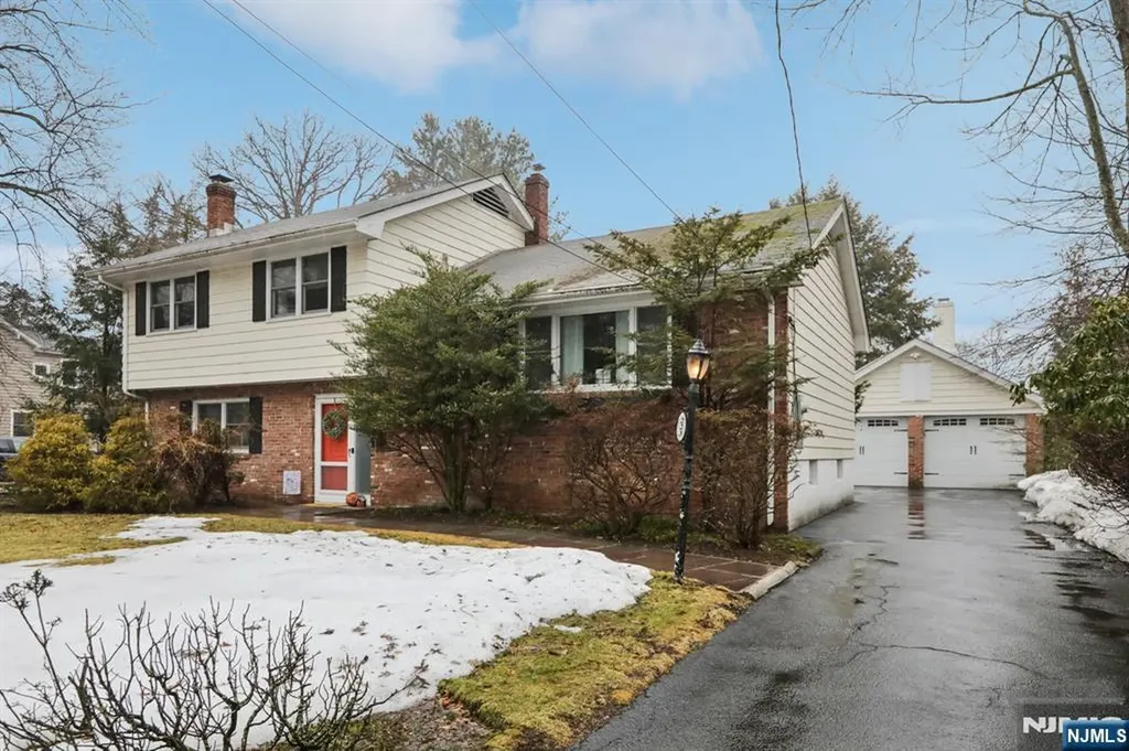 223 Florence Road Harrington Park NJ 07640