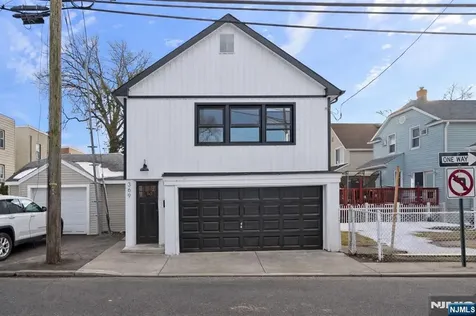 369 Hops Lane Secaucus NJ 07094