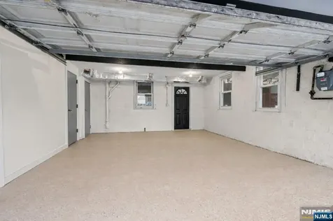 369 Hops Lane Secaucus NJ 07094