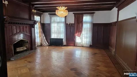 570--574 Mount Prospect Newark NJ 07104