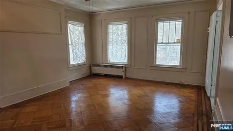 570--574 Mount Prospect Newark NJ 07104