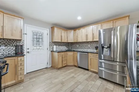 260 Hamilton Road Teaneck NJ 07666