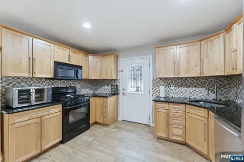 260 Hamilton Road Teaneck NJ 07666