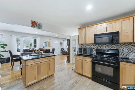 260 Hamilton Road Teaneck NJ 07666