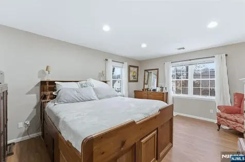 260 Hamilton Road Teaneck NJ 07666