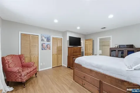 260 Hamilton Road Teaneck NJ 07666