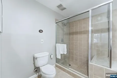 260 Hamilton Road Teaneck NJ 07666