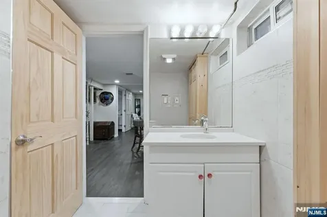 260 Hamilton Road Teaneck NJ 07666