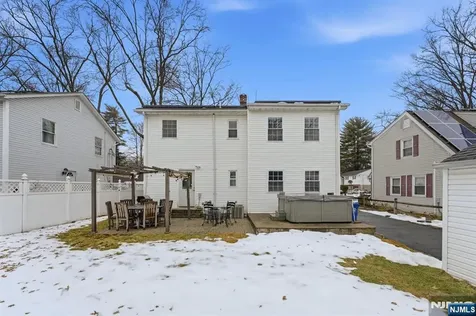 260 Hamilton Road Teaneck NJ 07666