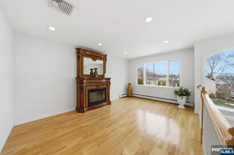 270 Baldwin Avenue Hasbrouck Heights NJ 07604