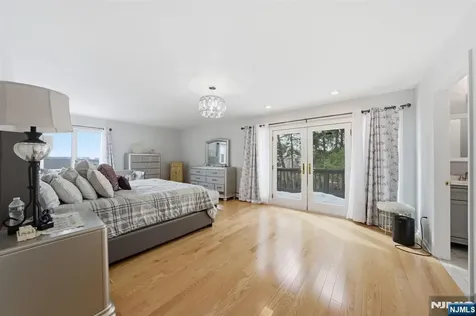 270 Baldwin Avenue Hasbrouck Heights NJ 07604