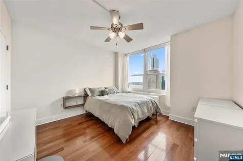 88 Morgan Street Jersey City NJ 07302