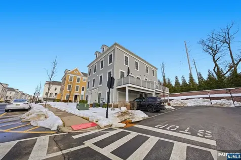 62 Roosevelt Drive Wood Ridge NJ 07075