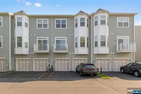 75 Wesmont Drive Wood Ridge NJ 07075