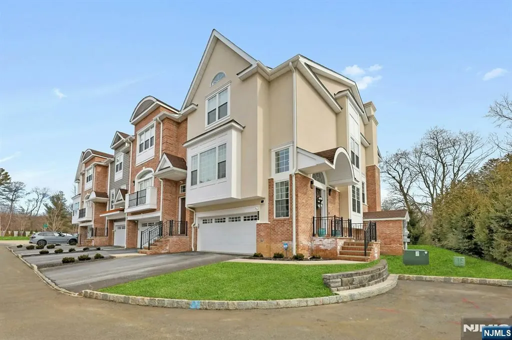 106 Brandon Court Montvale NJ 07645