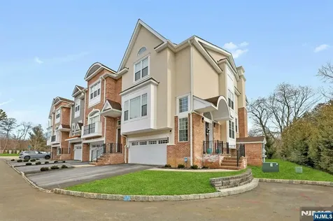 106 Brandon Court Montvale NJ 07645