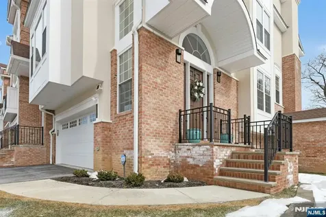 106 Brandon Court Montvale NJ 07645
