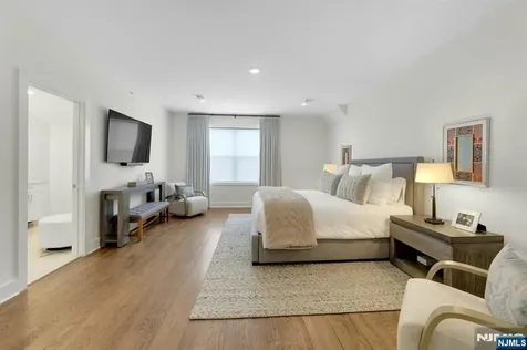 106 Brandon Court Montvale NJ 07645