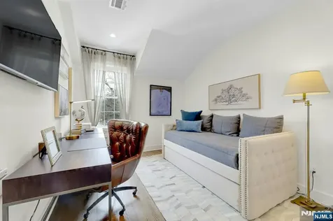 106 Brandon Court Montvale NJ 07645