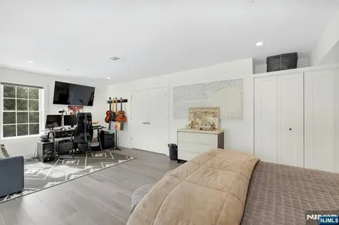 106 Brandon Court Montvale NJ 07645