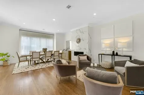 106 Brandon Court Montvale NJ 07645