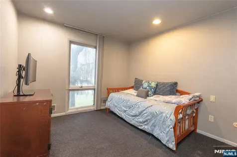 22 Post Lane Livingston NJ 07039