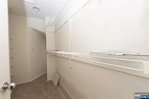22 Post Lane Livingston NJ 07039