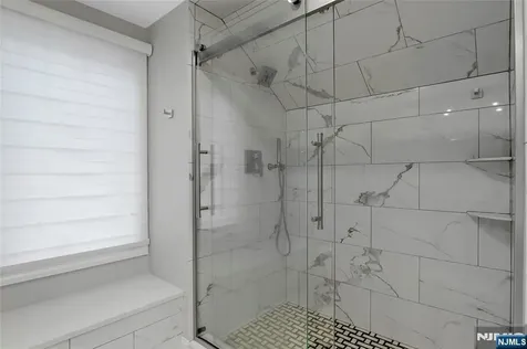 8 Edgewood Avenue Wyckoff NJ 07481