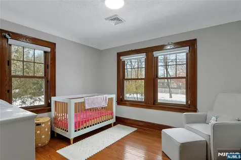 8 Edgewood Avenue Wyckoff NJ 07481