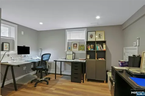 8 Edgewood Avenue Wyckoff NJ 07481