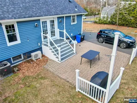 8 Edgewood Avenue Wyckoff NJ 07481