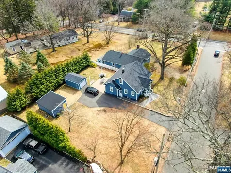 8 Edgewood Avenue Wyckoff NJ 07481