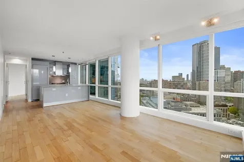 77 Hudson Street Jersey City NJ 07302