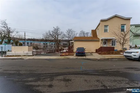 28 Butler Street Clifton NJ 07011
