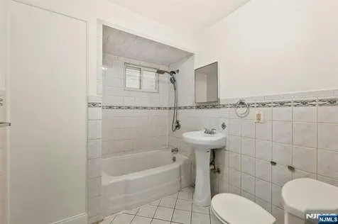 190 N 1st Street Paterson NJ 07522