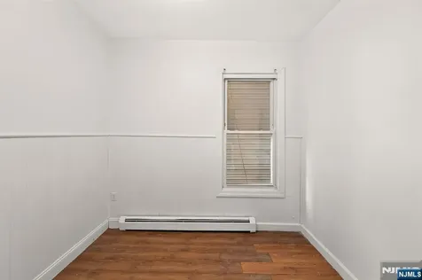 190 N 1st Street Paterson NJ 07522