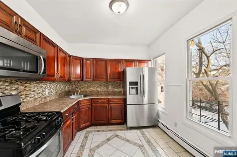 190 N 1st Street Paterson NJ 07522