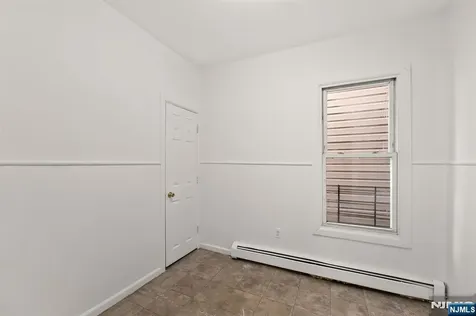 190 N 1st Street Paterson NJ 07522