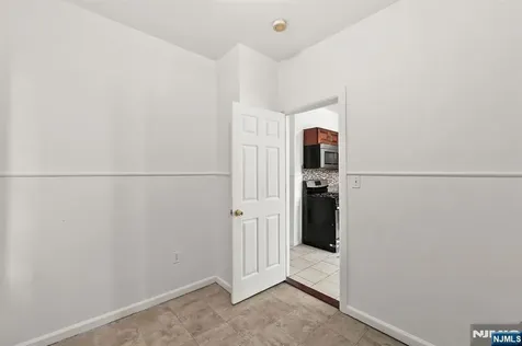 190 N 1st Street Paterson NJ 07522