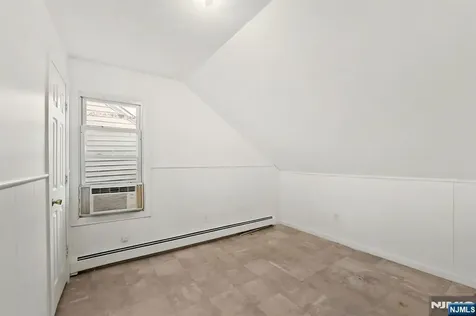 190 N 1st Street Paterson NJ 07522
