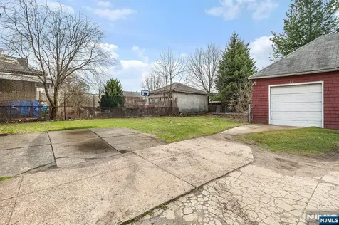 65 Marsellus Place Garfield NJ 07026