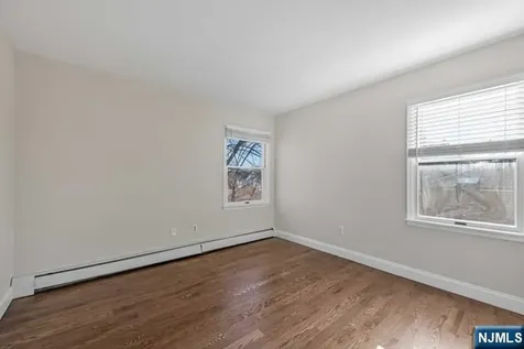 37 1-2 Smith Street Waldwick NJ 07463