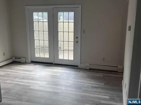 37 1-2 Smith Street Waldwick NJ 07463